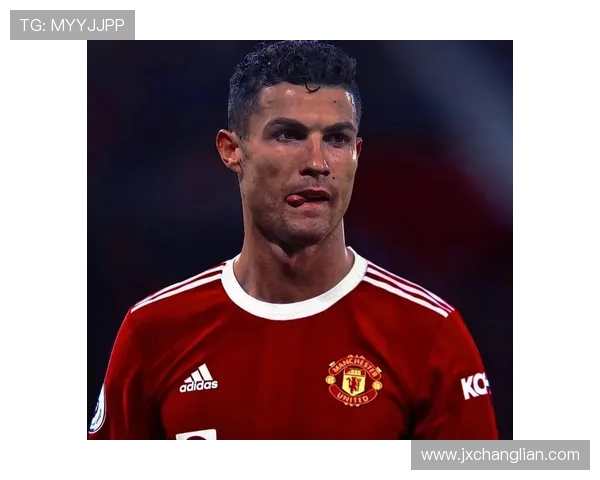 足球球星个性化头像精选，展现不一样的运动魅力与激情风采